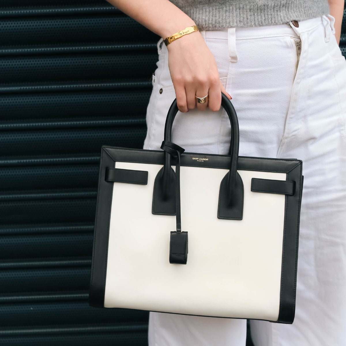 Medium Sac de Jour in White and Black