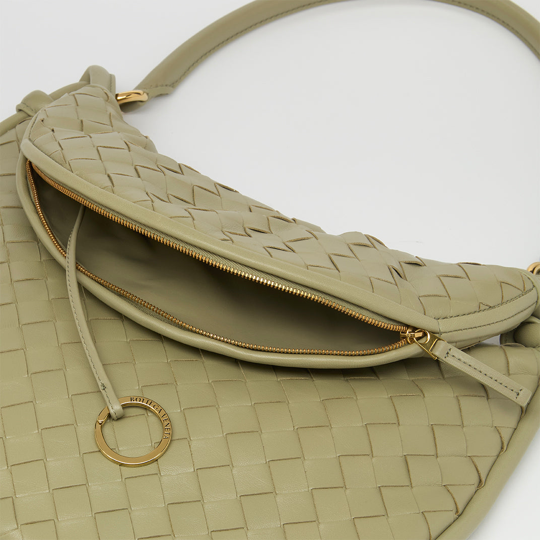 Medium Gemelli Intrecciato Leather Shoulder Bag in Travertine