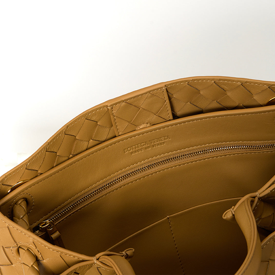 Medium Andiamo Intrecciato Leather Bag in Dark Praline