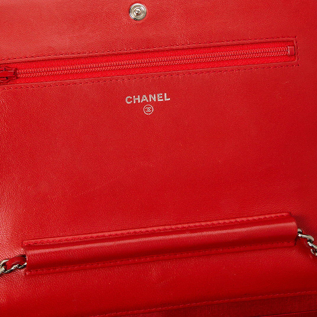 Diamond CC Wallet on Chain in Red Lambskin Leather