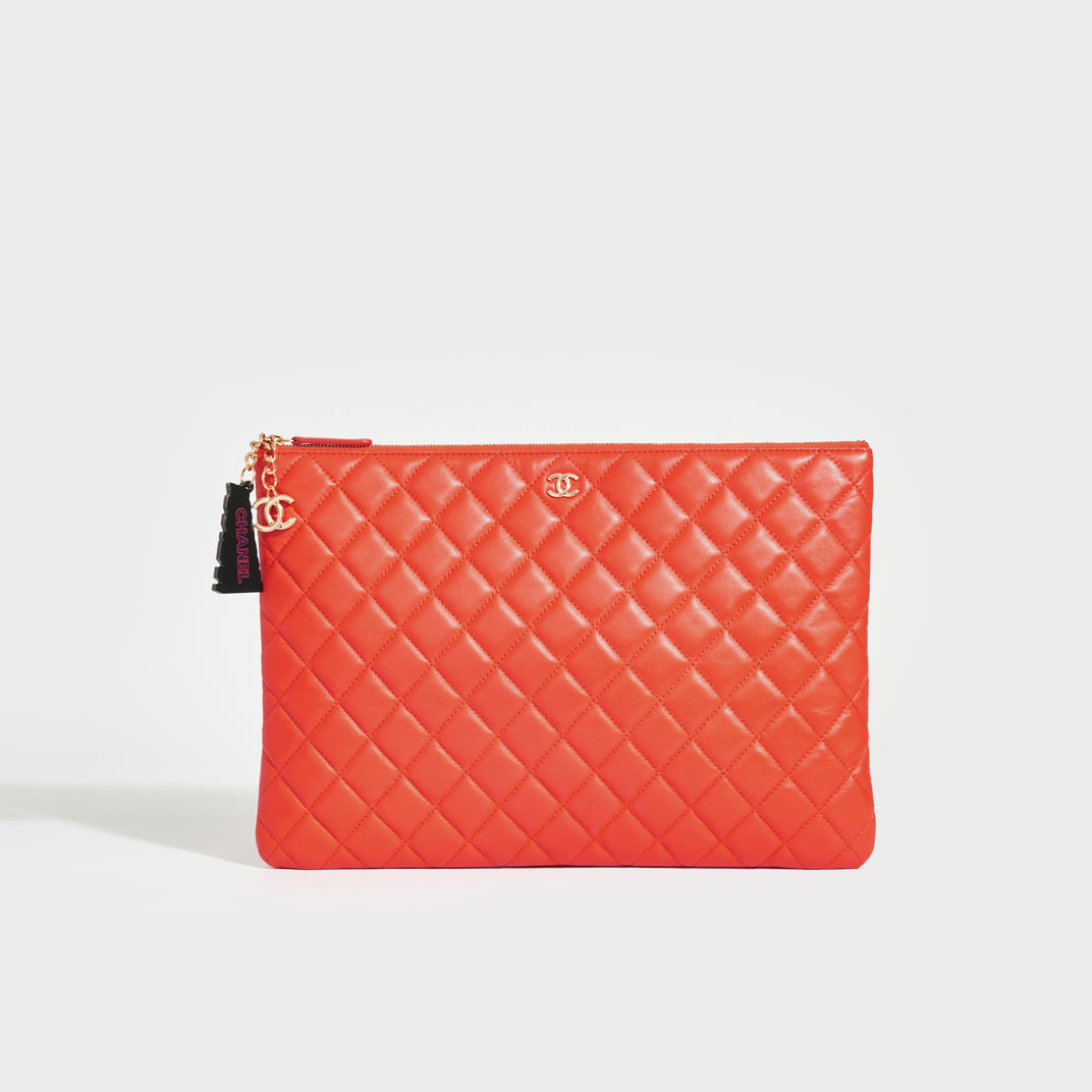 CHANEL Matelassé Lambskin Clutch in Red