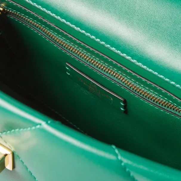 Garavani Roman Medium Stud Leather Shoulder Bag in Green
