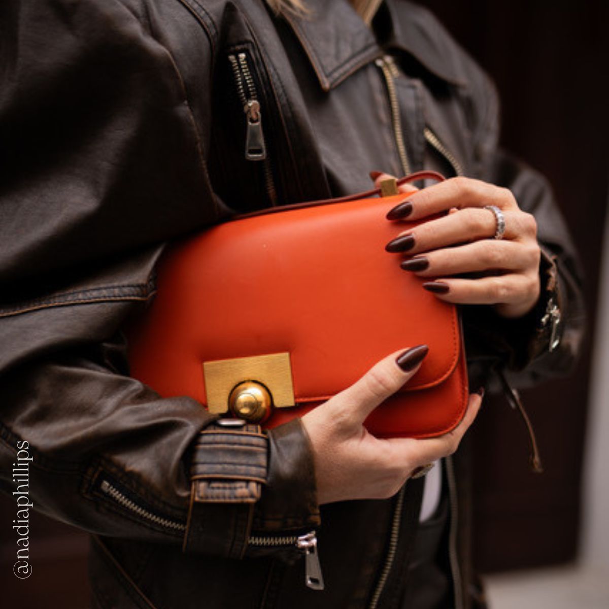 The Classic Small Leather Shoulder Bag in Orange