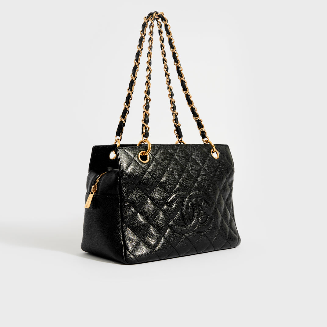 CHANEL CC Quilted Caviar Shoulder Bag in Black 2003 - 2004