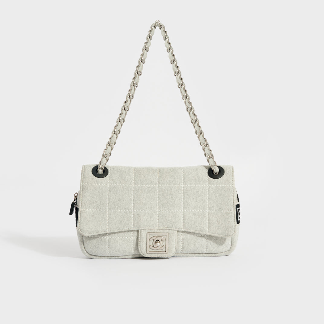Square Quilt Fabric Sport Line Flap Bag 2005 - 2006