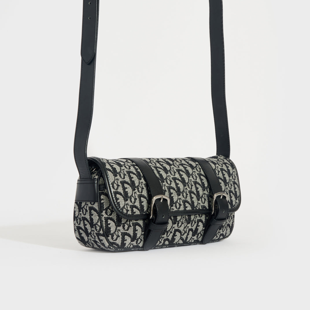 Dior canvas outlet messenger bag