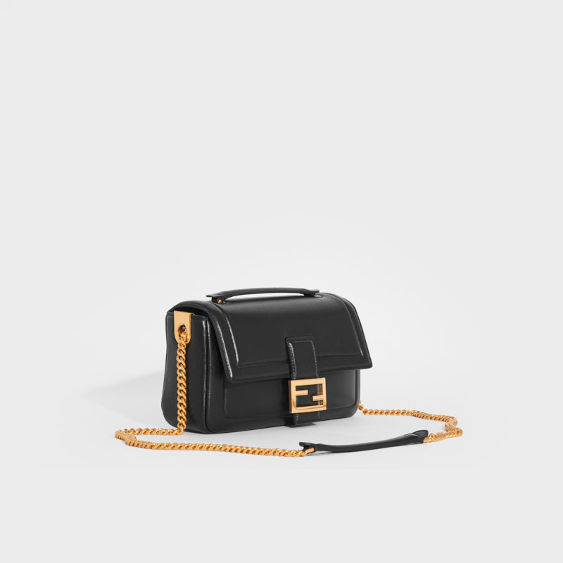 80's vintage FENDI black nappa leather shoulder purse. clutch