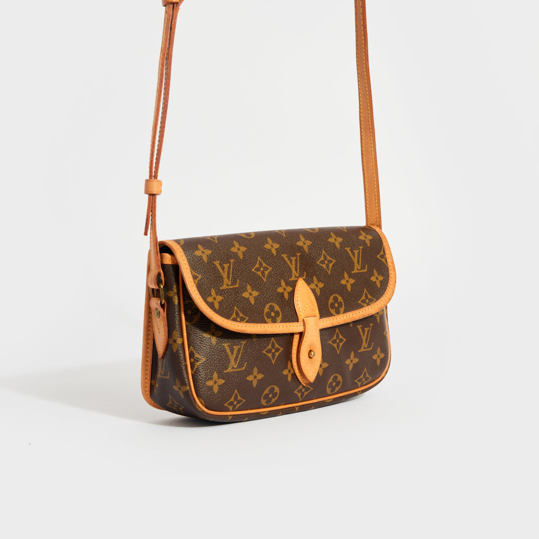 Louis Vuitton Sologne Vintage Shoulder Bag - Farfetch