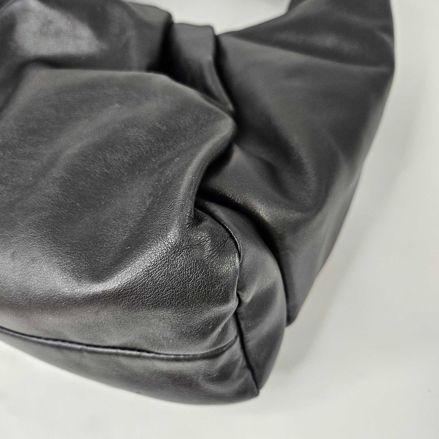 Medium Shoulder Pouch Leather Bag in Black [ReSale]