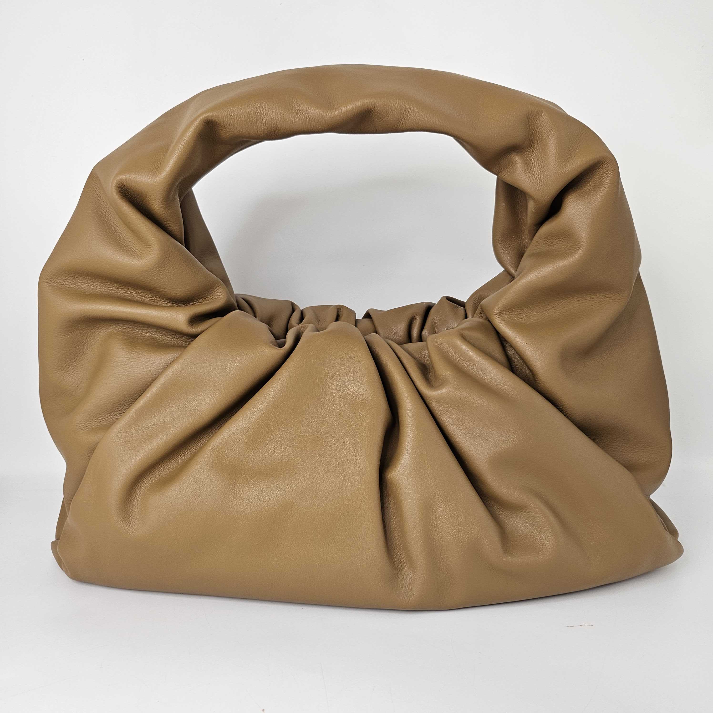Medium Shoulder Pouch Leather Bag in Moutarde [ReSale]