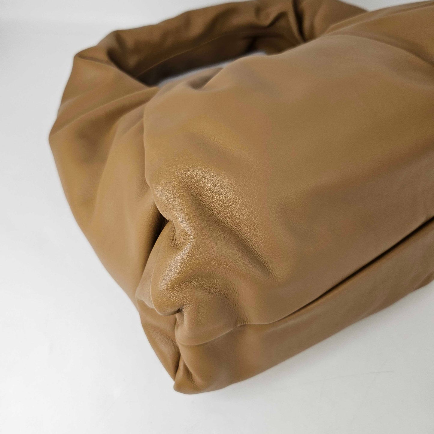 Medium Shoulder Pouch Leather Bag in Moutarde [ReSale]