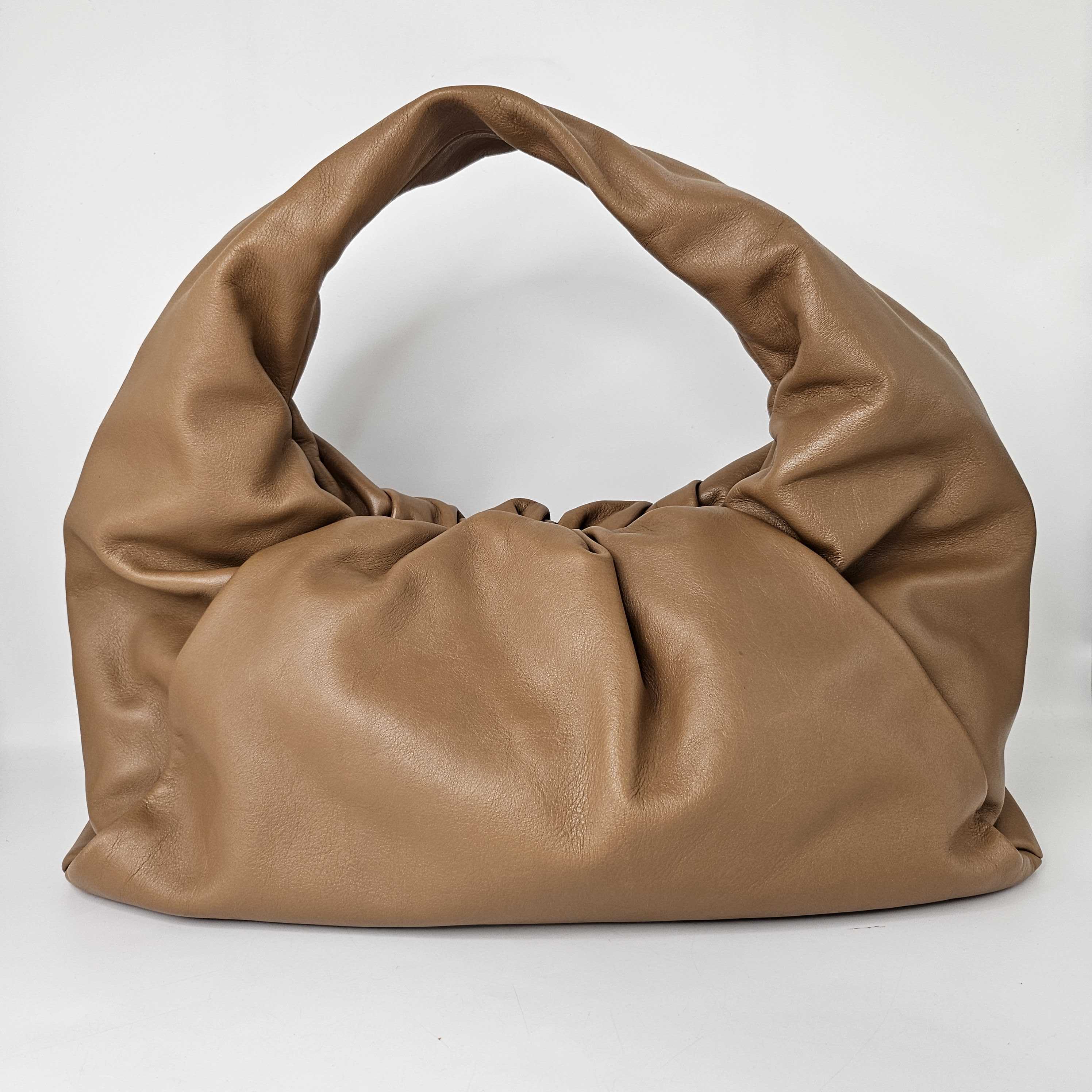 Medium Shoulder Pouch Leather Bag in Camel [ReSale]