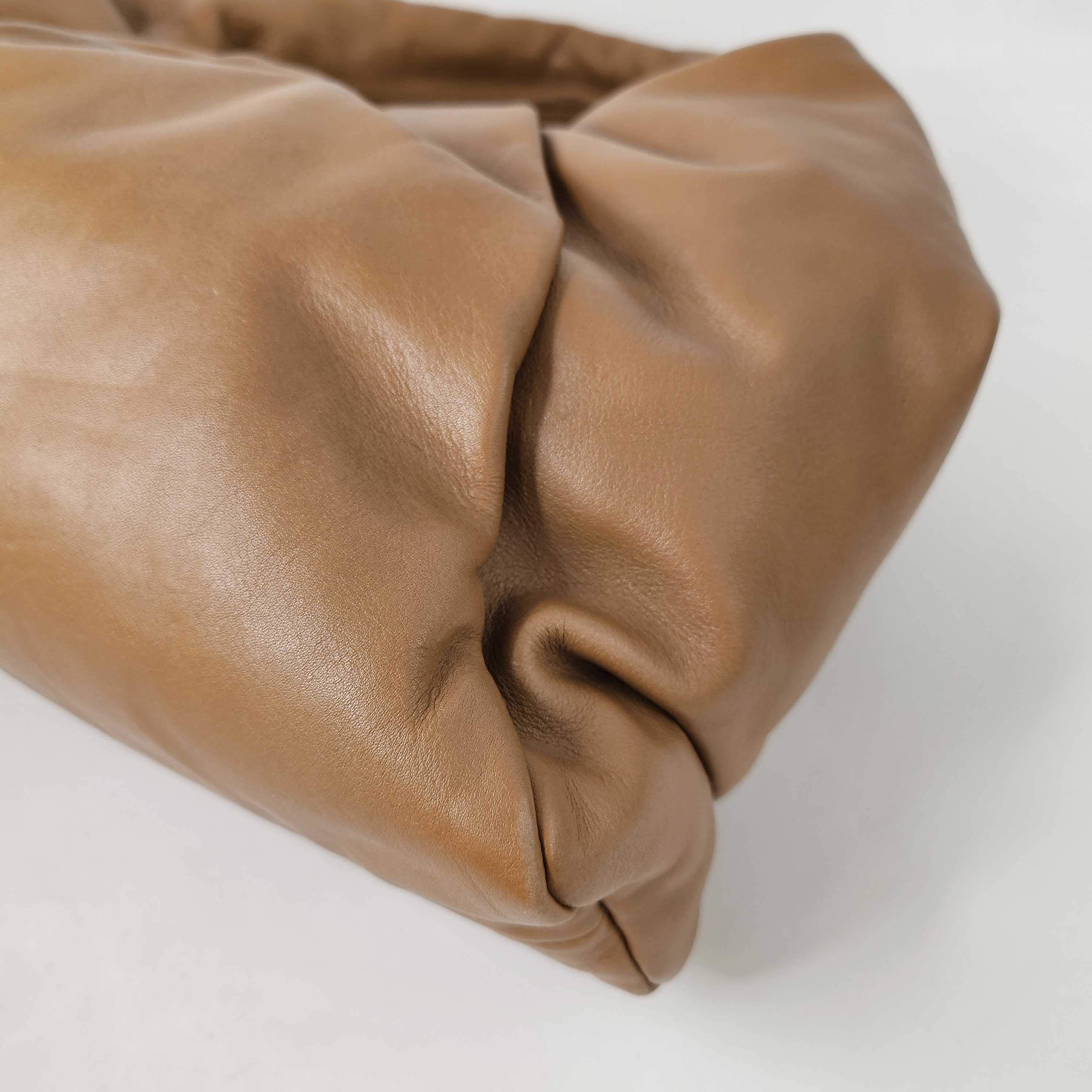 Medium Shoulder Pouch Leather Bag in Camel [ReSale]