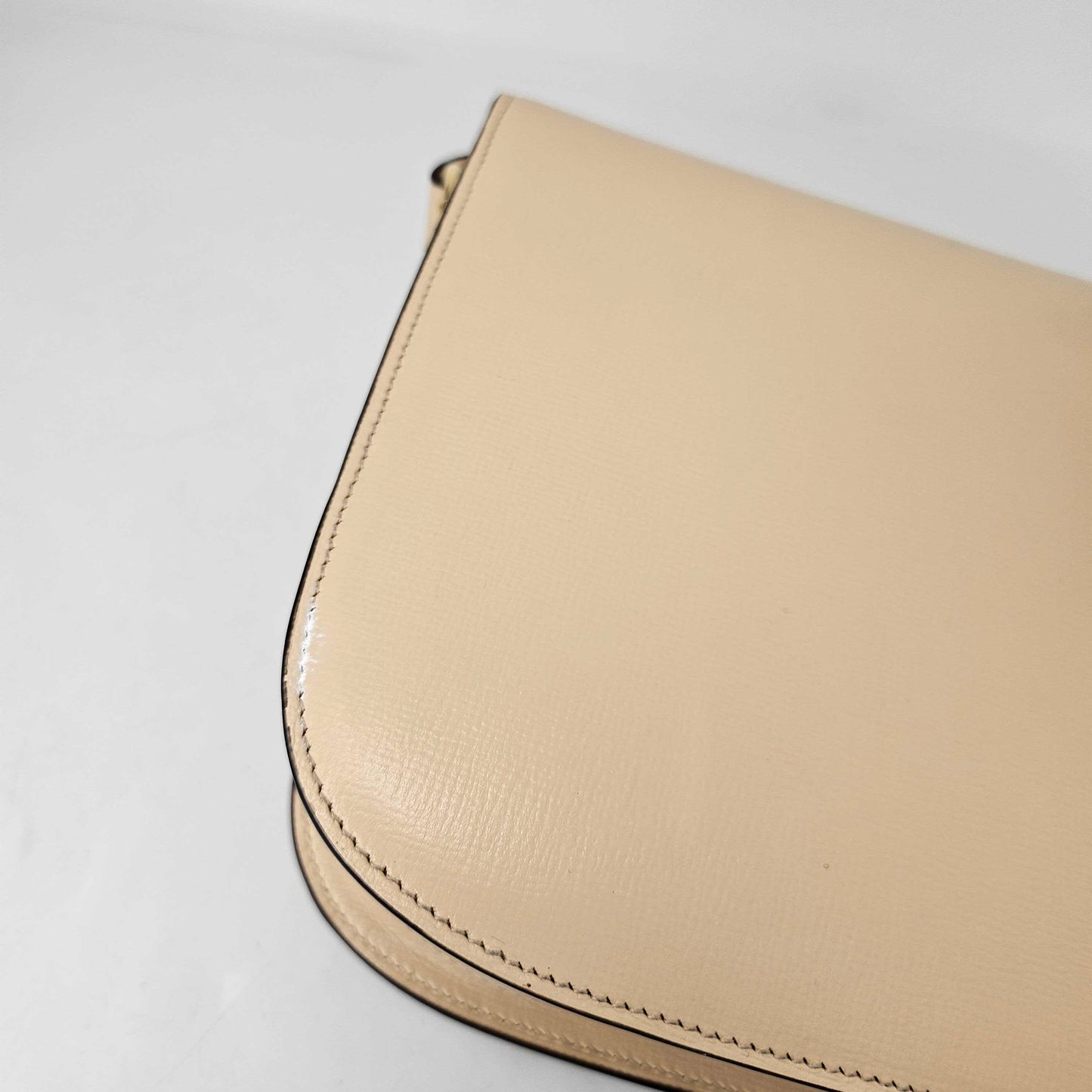 Horsebit 1955 Leather Shoulder Bag in Bubble Tea [ReSale]