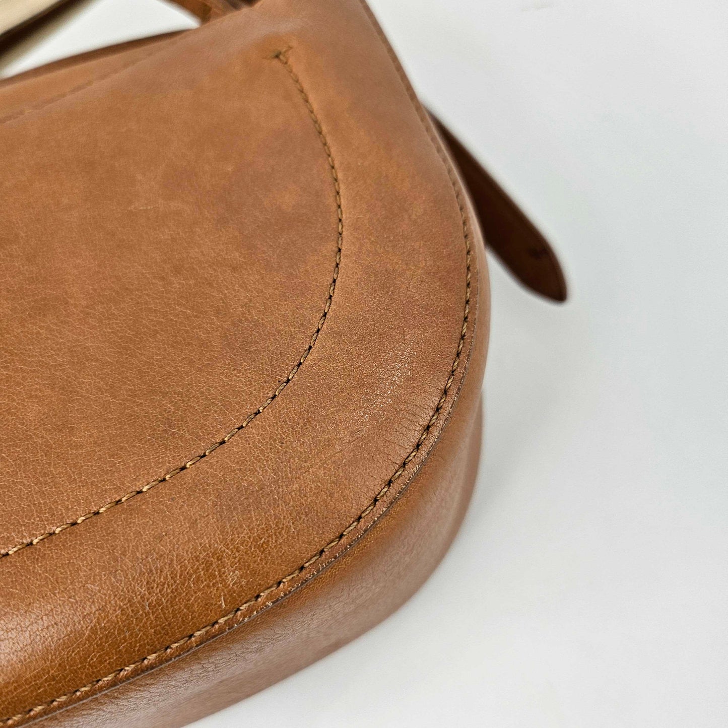 Kiss Small Leather Tote in Tan [ReSale]
