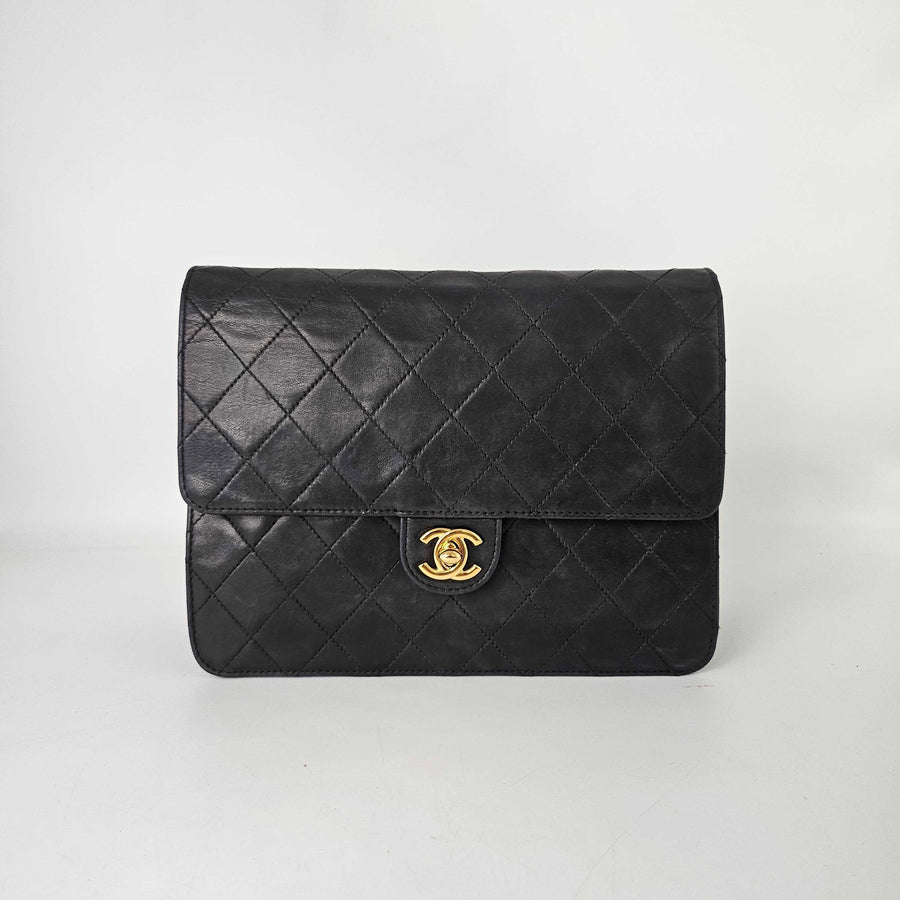 Vintage Timeless Classic Single Flap in Black Lambskin 1994 - 1996