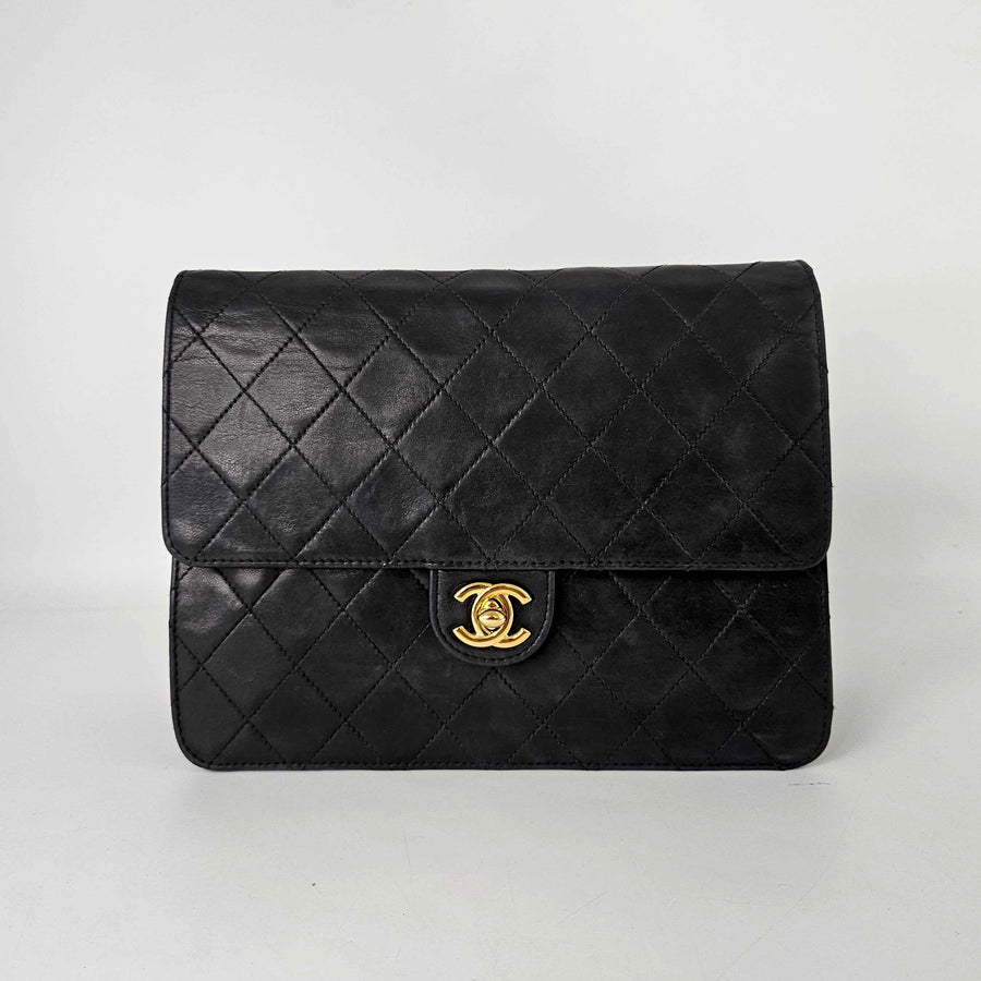 Vintage Timeless Classic Single Flap in Black Lambskin 1994 - 1996