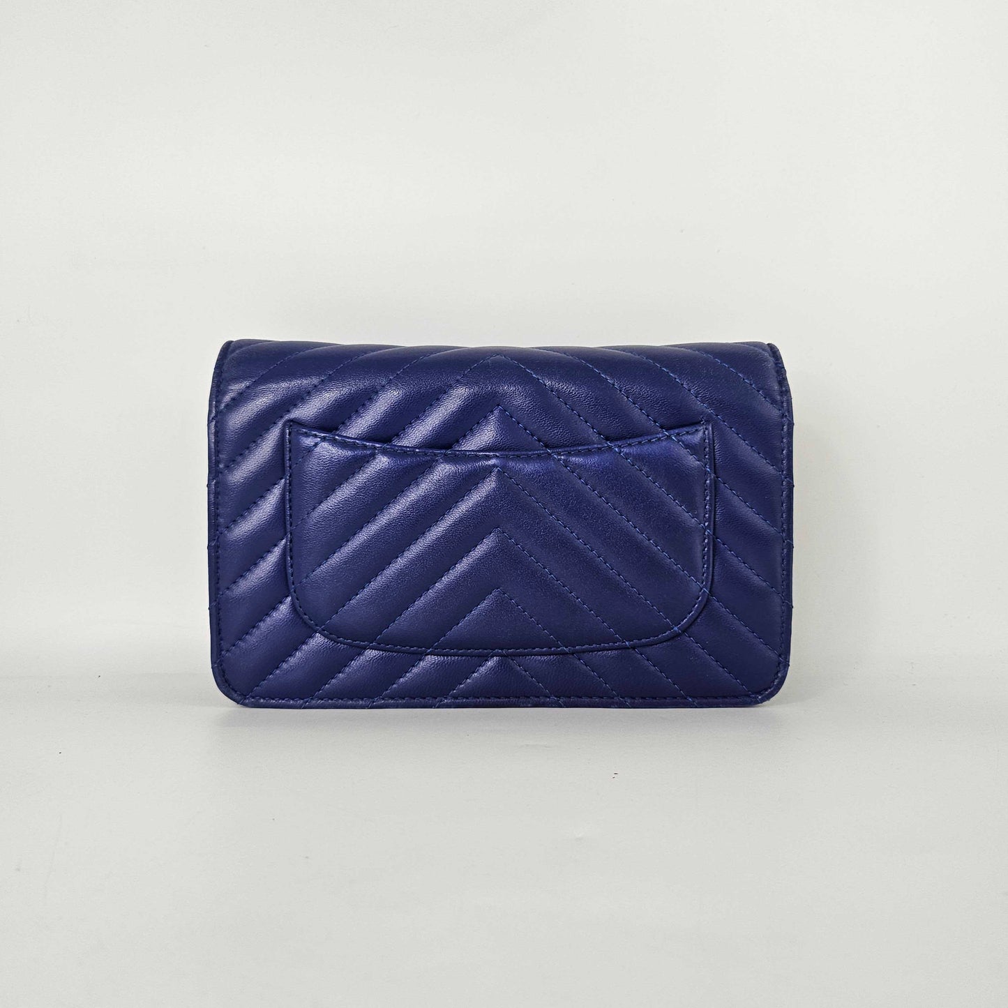 Chevron Wallet on Chain in Cobalt Blue Lambskin Leather 2017 - 2018 [ReSale]