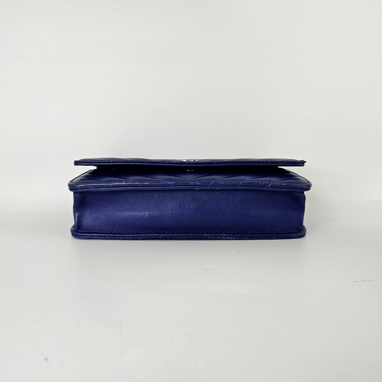 Chevron Wallet on Chain in Cobalt Blue Lambskin Leather 2017 - 2018 [ReSale]