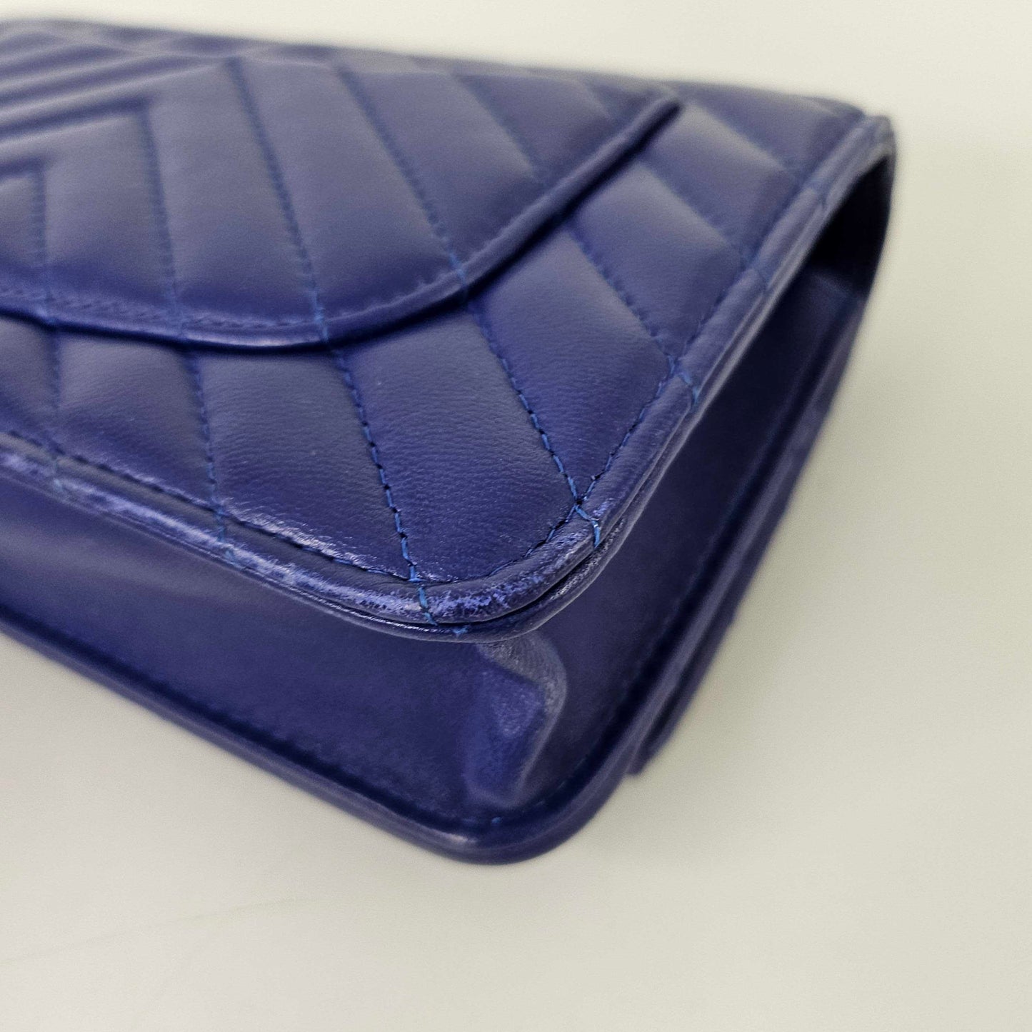 Chevron Wallet on Chain in Cobalt Blue Lambskin Leather 2017 - 2018 [ReSale]