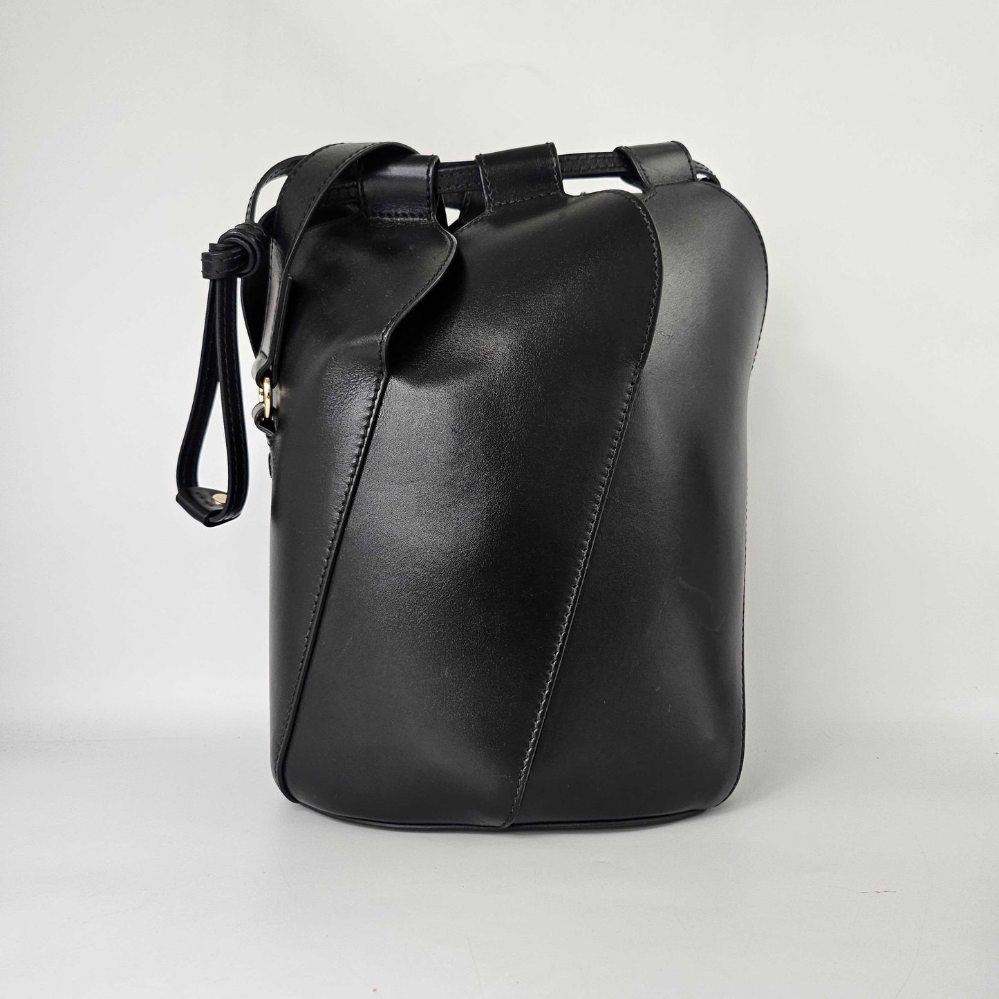 Small Tulip Leather Bucket Bag in Black [ReSale]