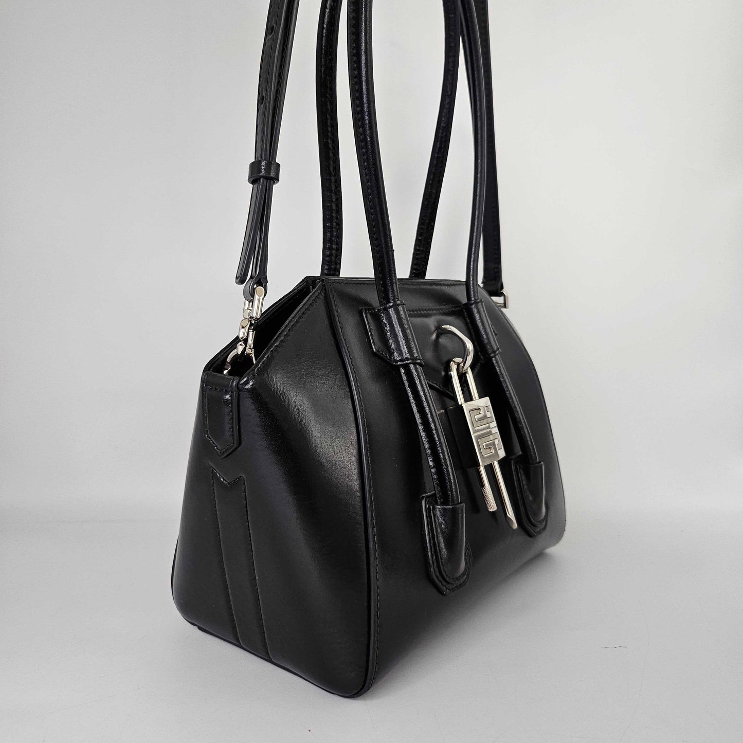 Antigona Lock Mini Leather Bag in Black [ReSale]