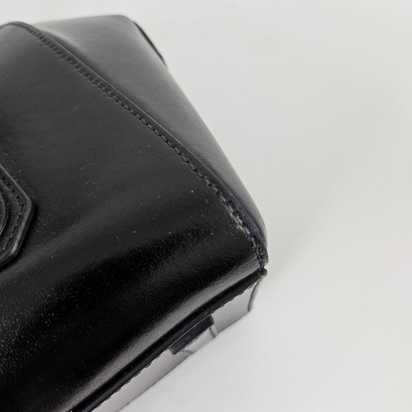 Antigona Lock Mini Leather Bag in Black [ReSale]