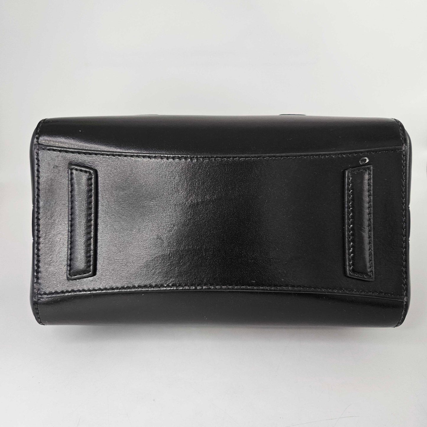 Antigona Lock Mini Leather Bag in Black [ReSale]