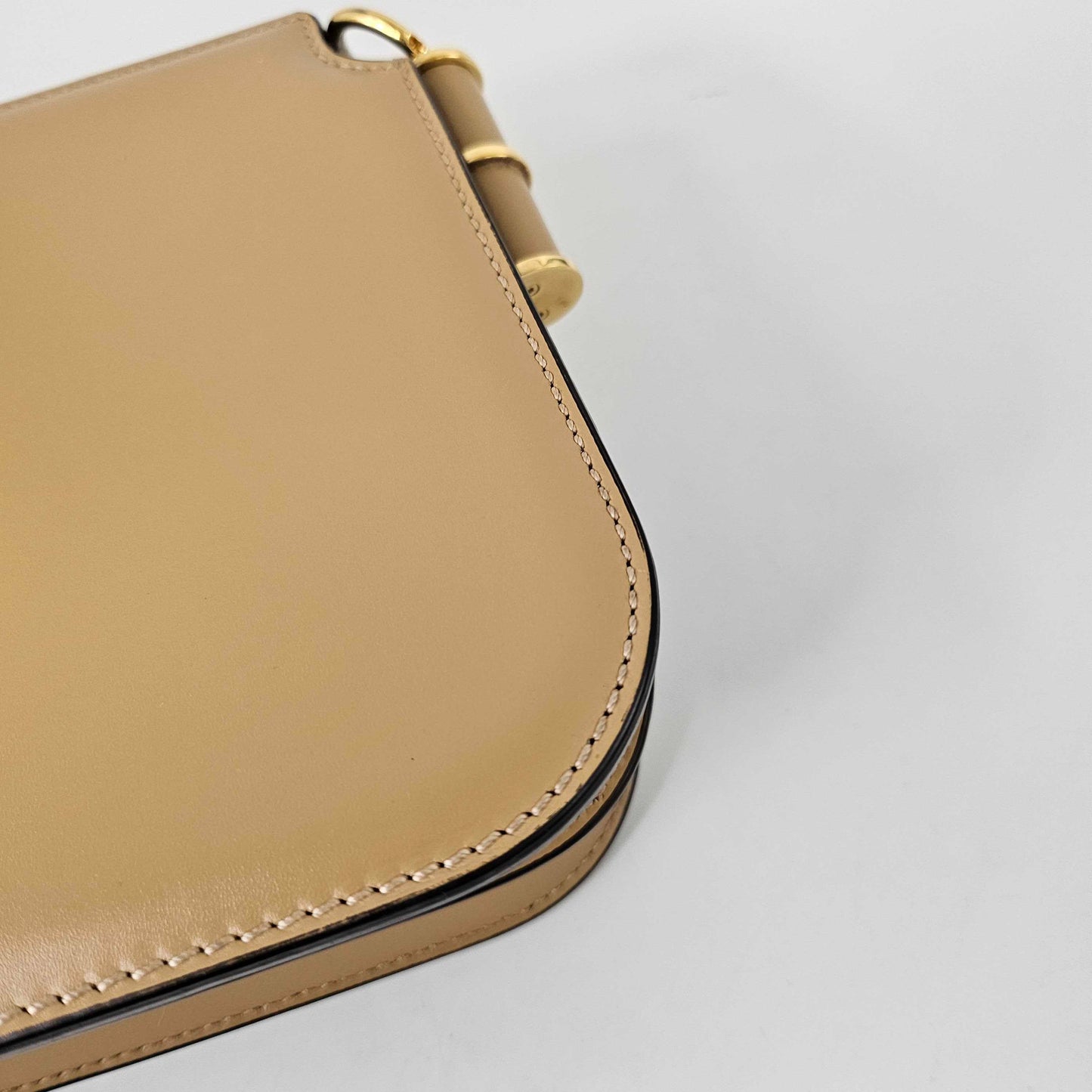 Touch Leather Bag in Beige [ReSale]