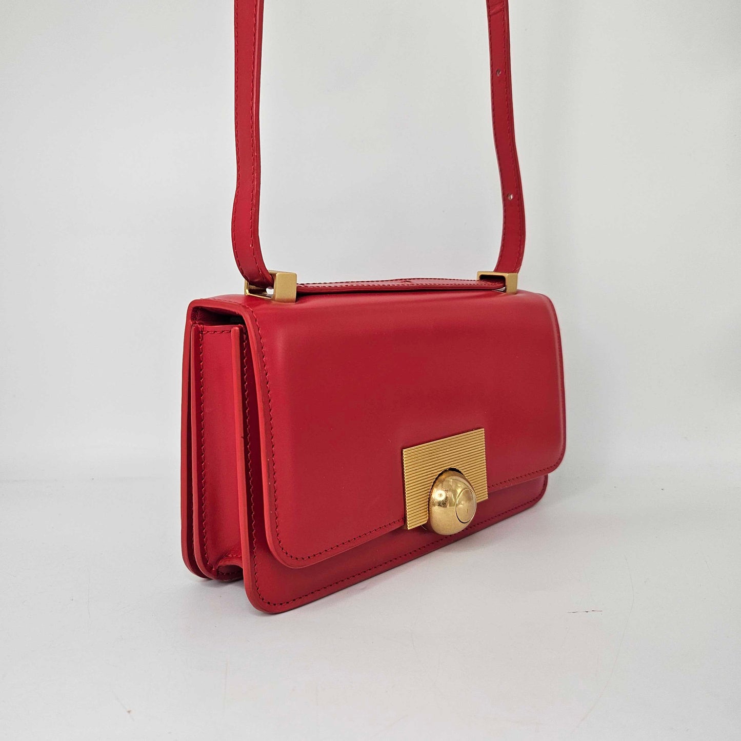 The Classic Mini Leather Shoulder Bag in Red [ReSale]