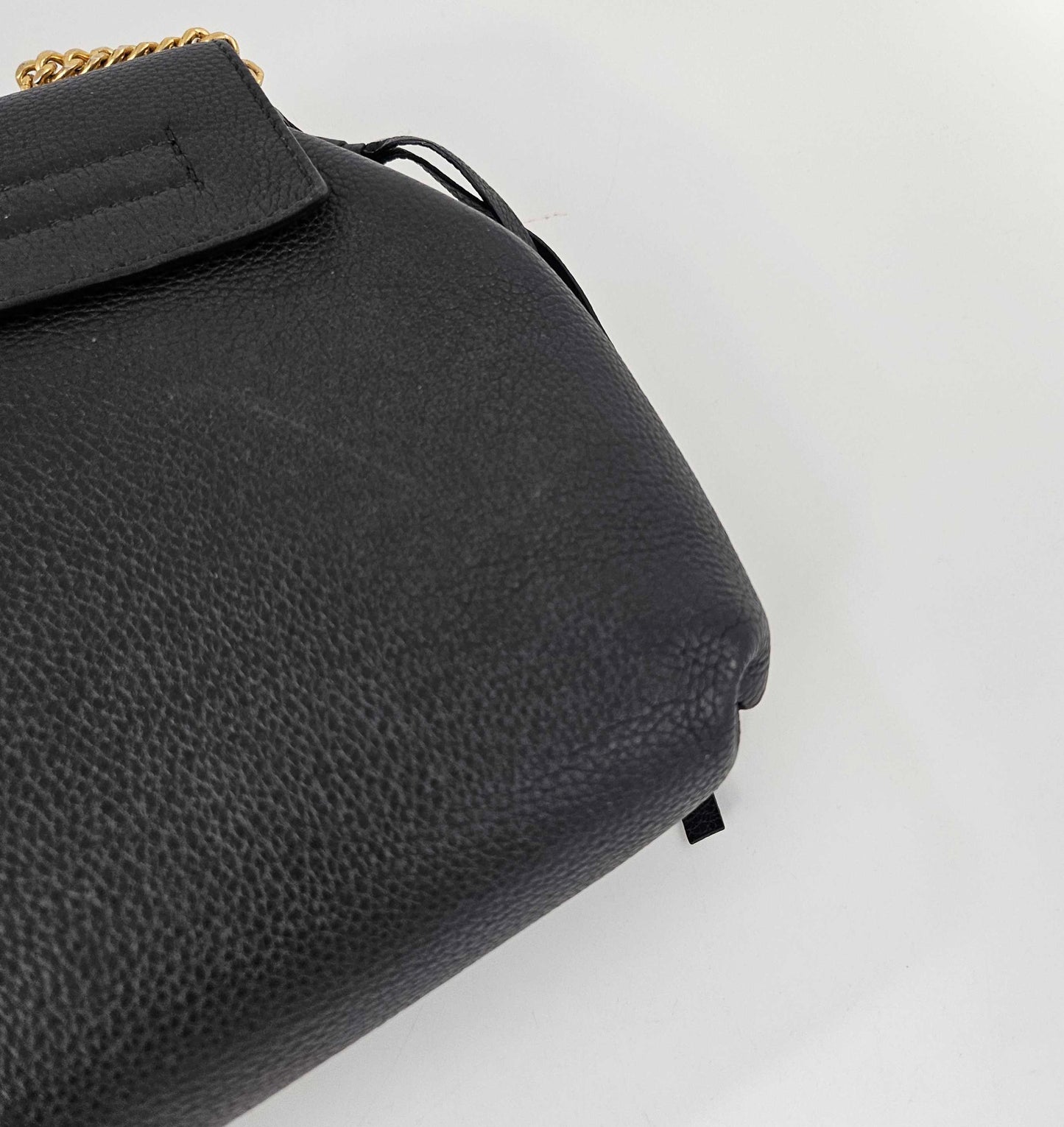 Garavani VRING Small Shoulder Bag in Black Leather [ReSale]