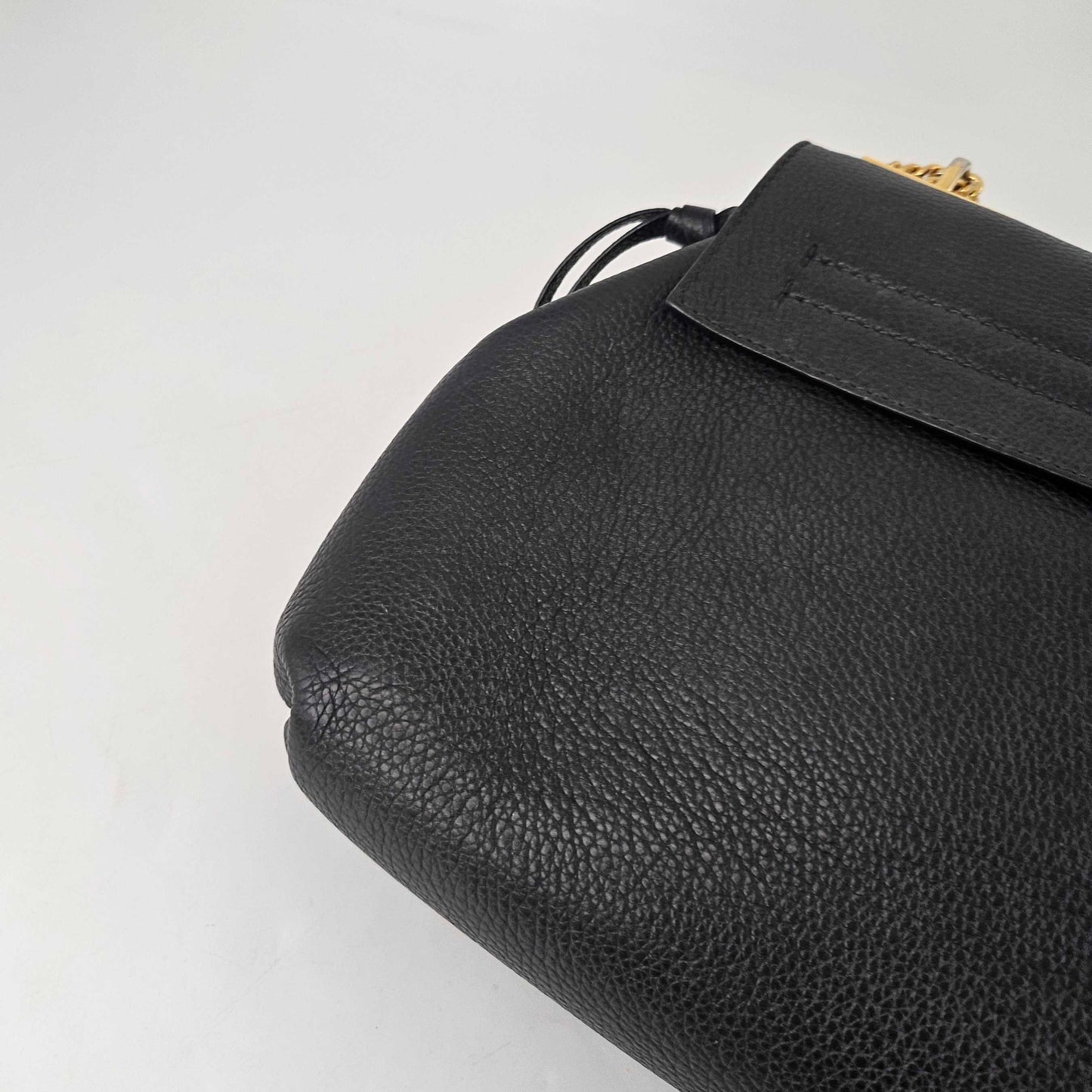 Garavani VRING Small Shoulder Bag in Black Leather [ReSale]