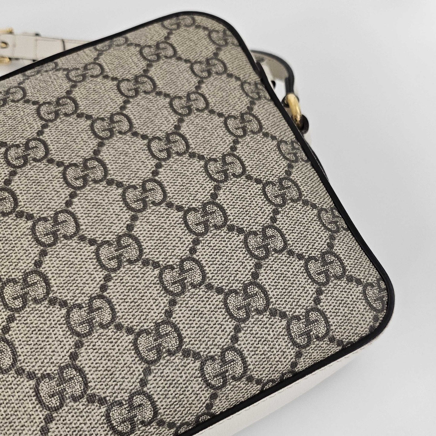 Horsebit 1955 GG Supreme Small Crossbody Bag with White Leather Trim [ReSale]