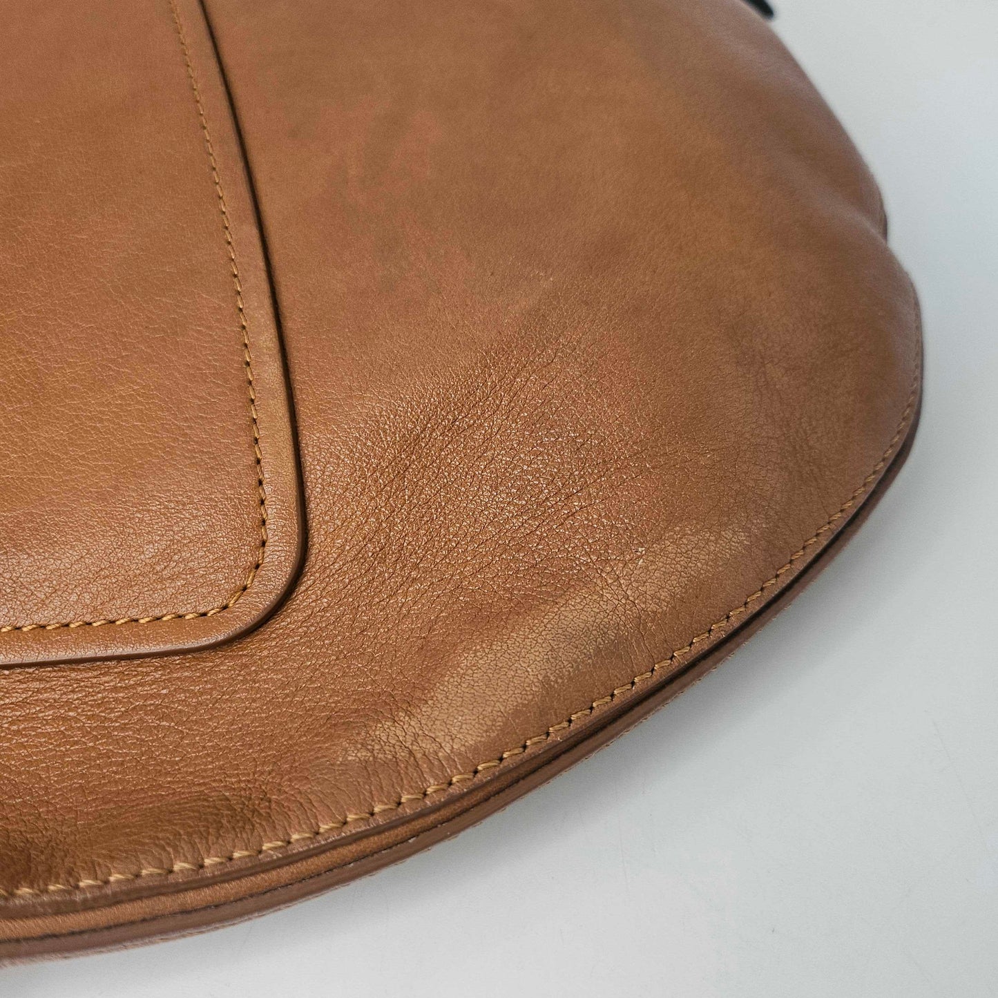 Kiss Hobo Shoulder Bag in Tan Leather [ReSale]