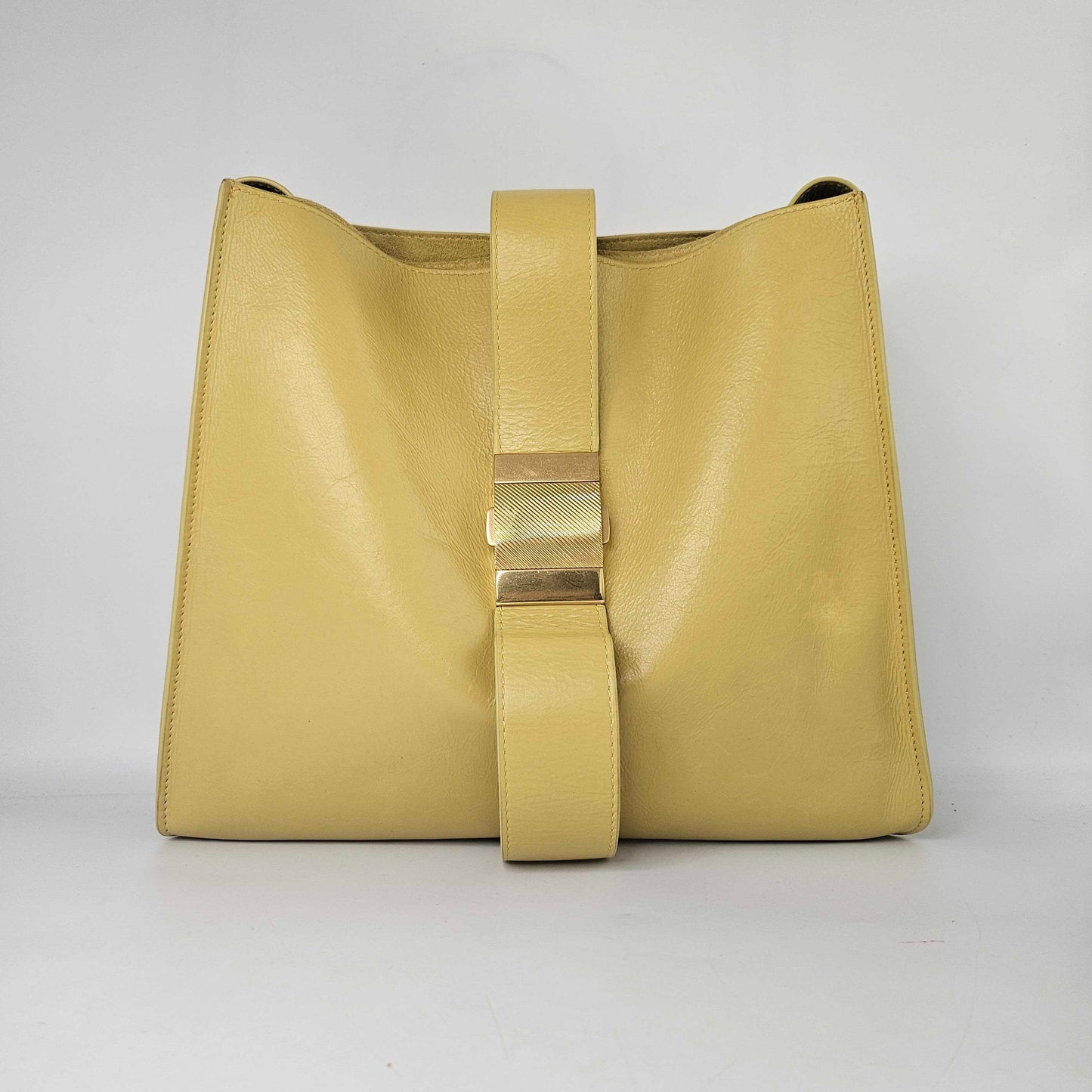 The Marie Shoulder Bag in Yellow [ReSale]