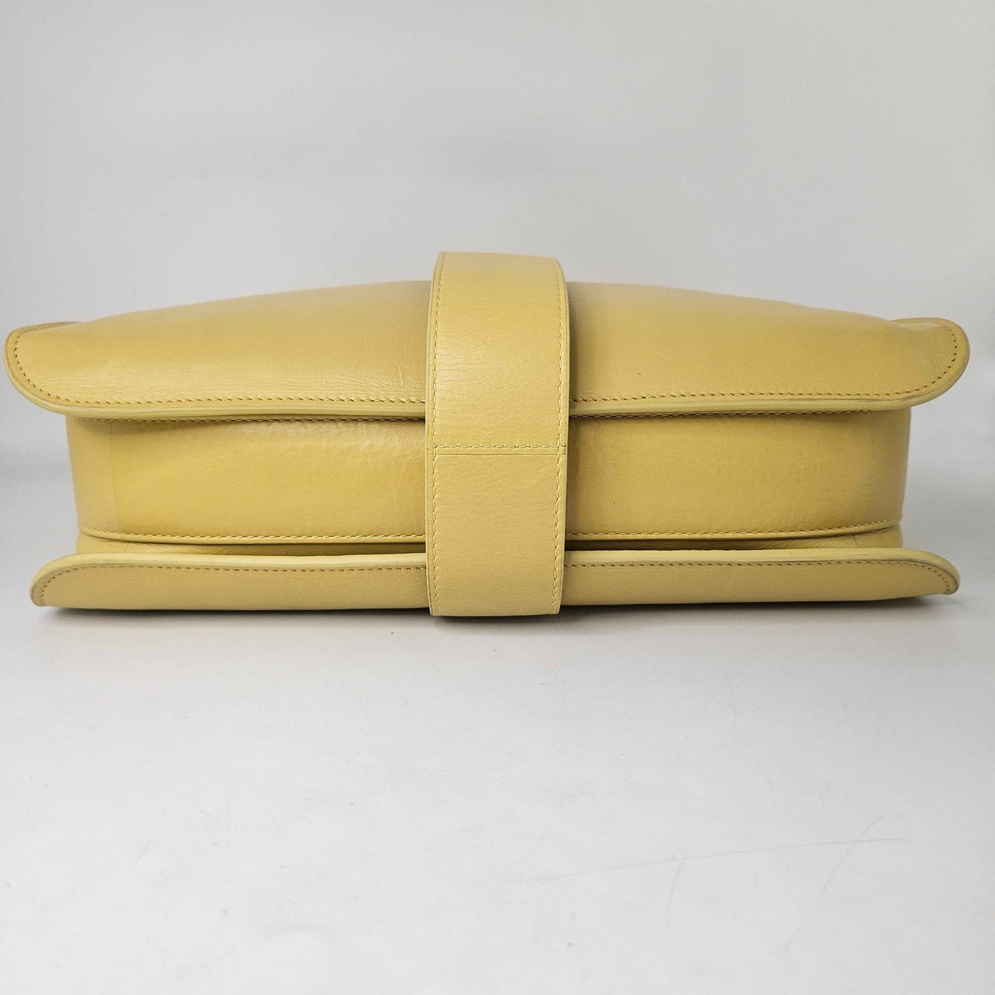 The Marie Shoulder Bag in Yellow [ReSale]