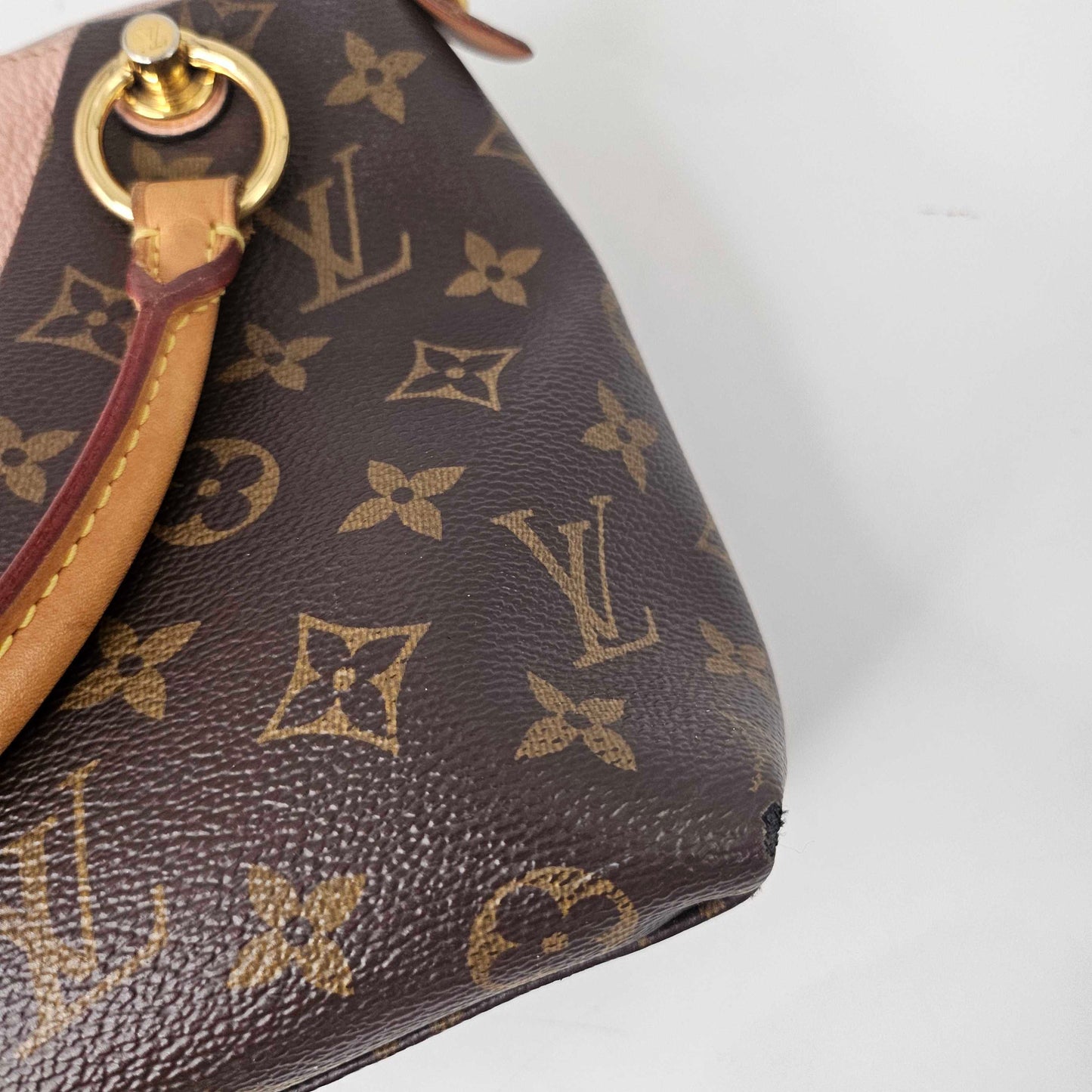 V Tote BB in Monogram Canvas and Pink Leather [ReSale]