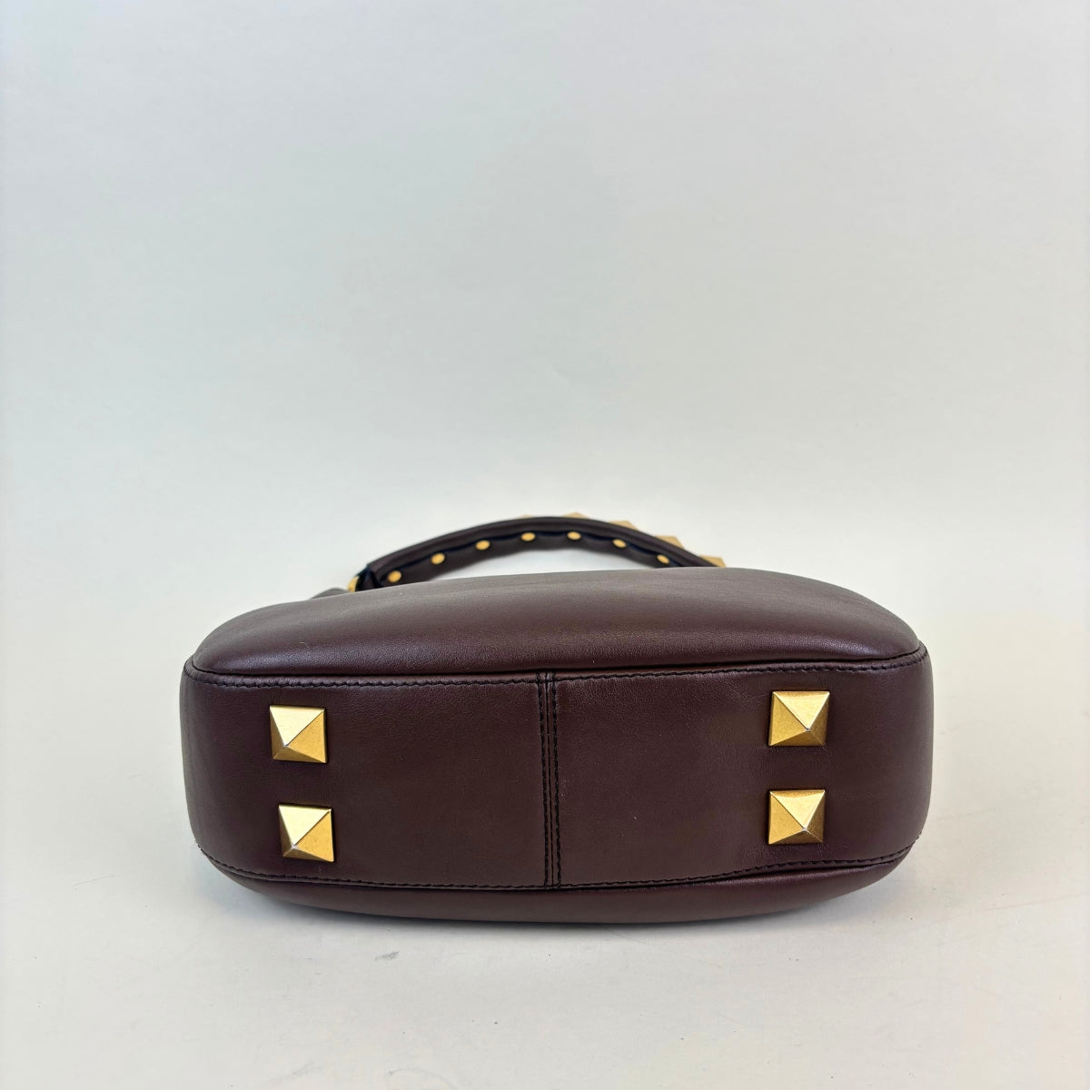 Garavani Roman Stud Sign Leather Shoulder Bag in Brown [ReSale]