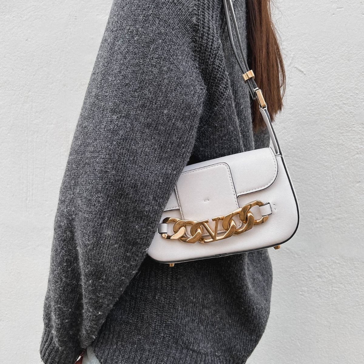 Small V-Logo Chain Leather Shoulder Bag in White