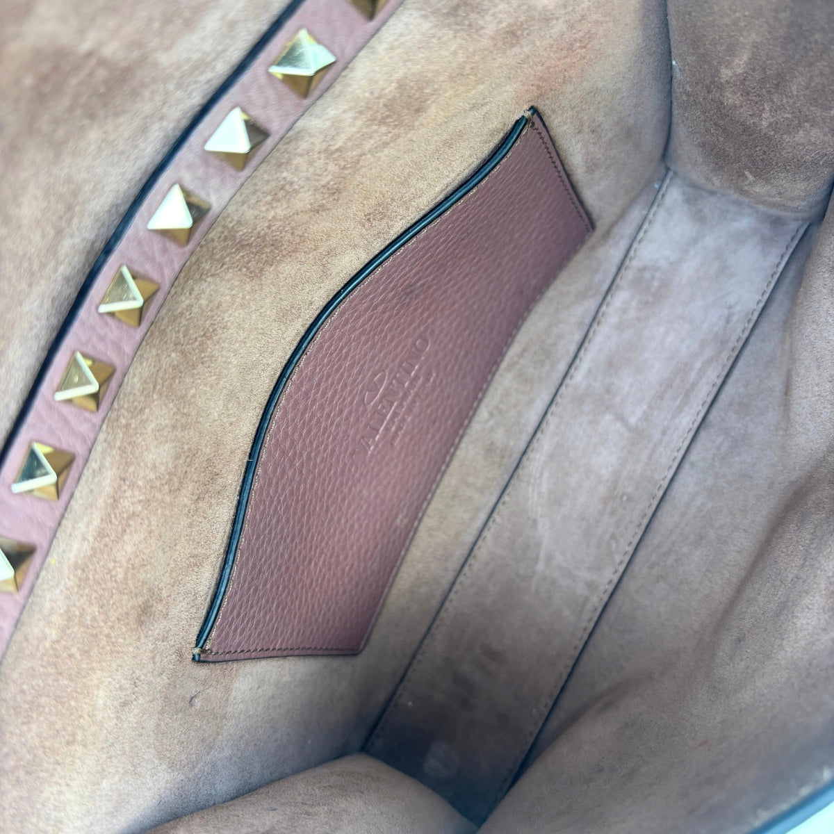 Garavani Small Rockstud Grained Leather Bag in Dark Nude [ReSale]