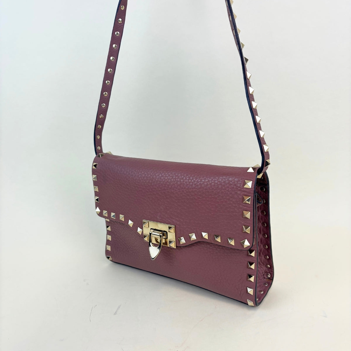 Garavani Small Rockstud Grained Leather Bag in Dark Nude [ReSale]