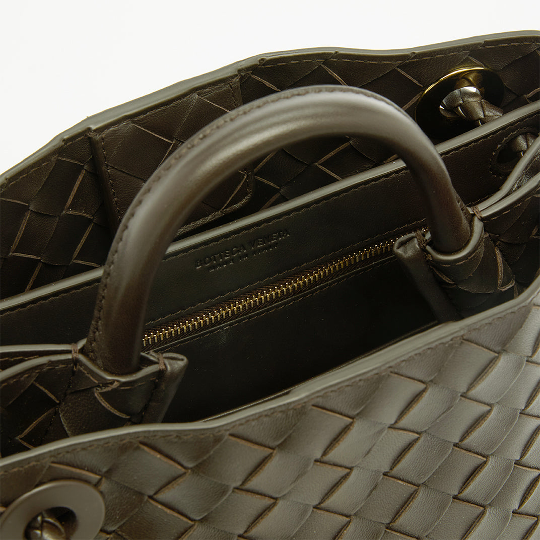 Medium Andiamo Intrecciato Leather Bag in Green