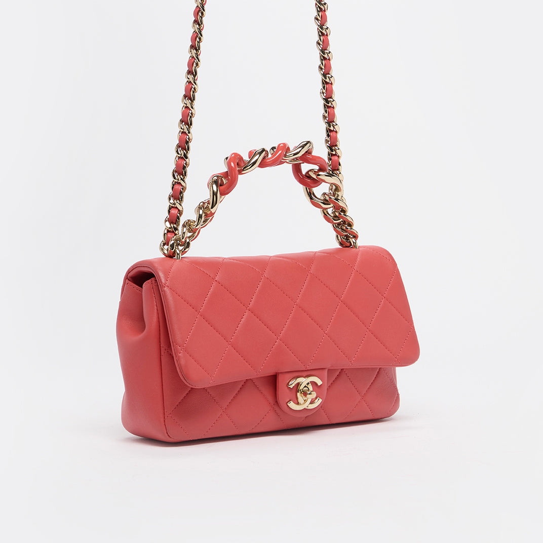 Elegant Chain Single Flap Bag in Coral Lambskin