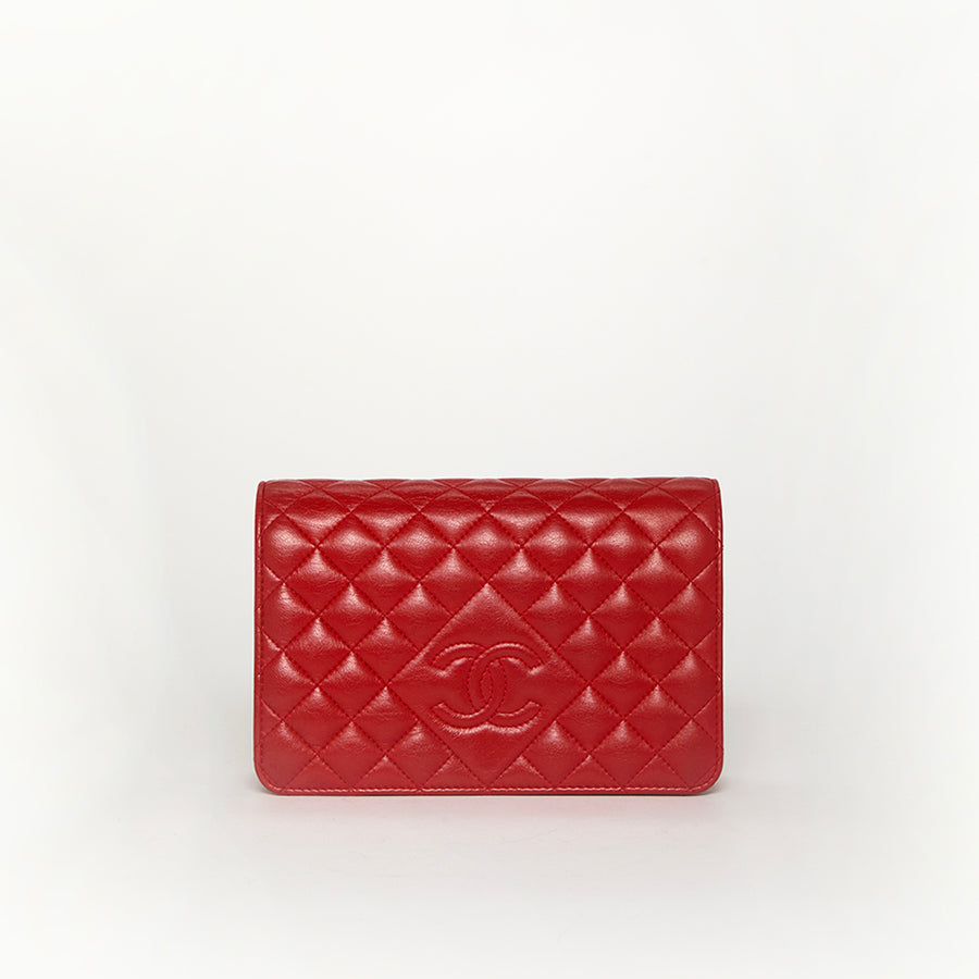 Diamond CC Wallet on Chain in Red Lambskin Leather