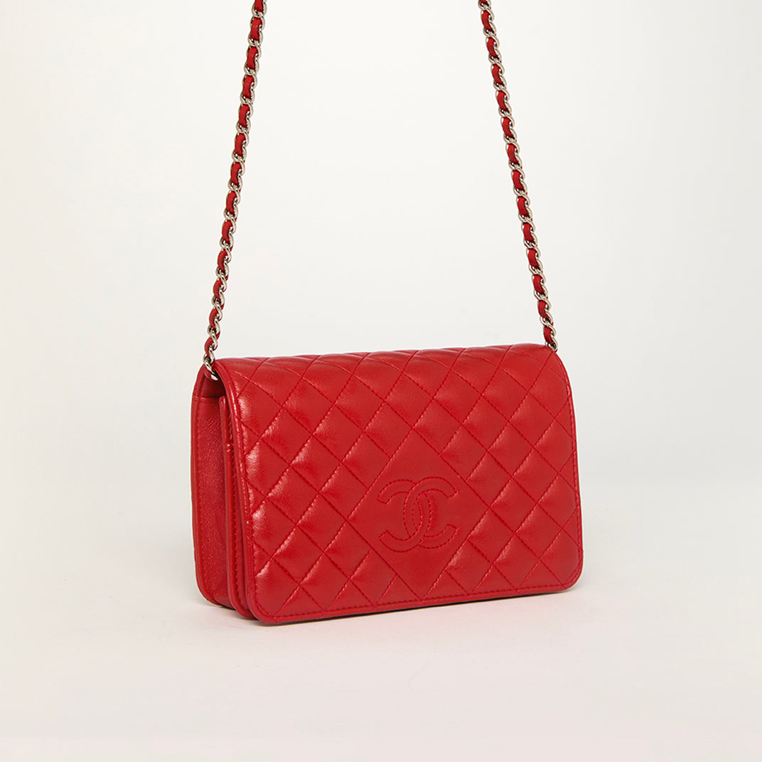 Diamond CC Wallet on Chain in Red Lambskin Leather