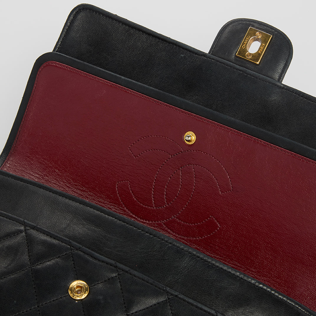 Vintage Double Flap Shoulder Bag in Black 1980 [ReSale]