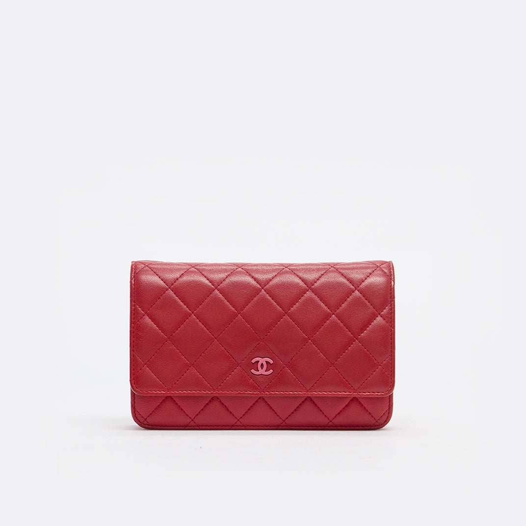 Wallet on Chain in Red and Pink Leather