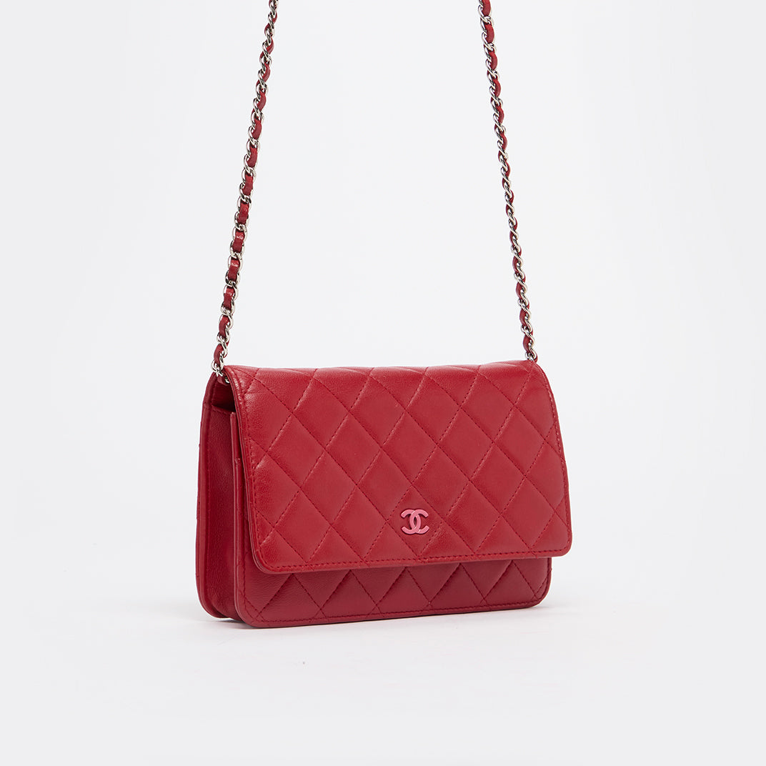 Wallet on Chain in Red and Pink Leather