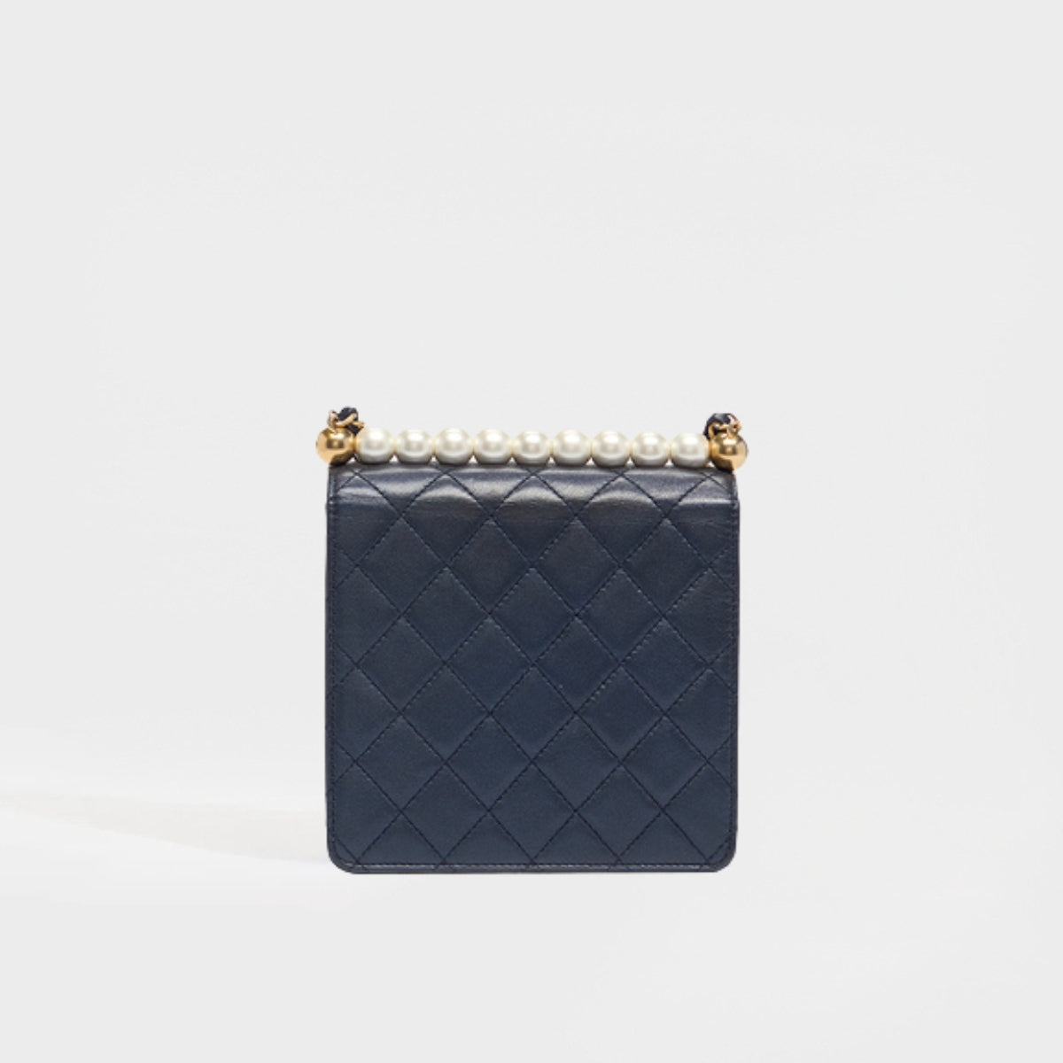 Small Chic Pearls Flap Bag in Navy Leather