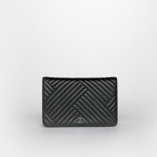 CC Crossing Wallet on Chain in Black Leather